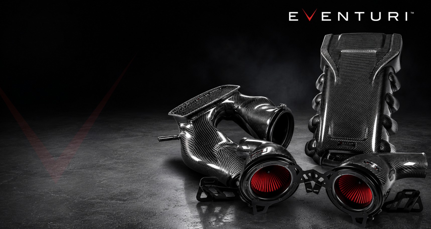Eventuri carbon intake system and carbon engine cover for European performance vehicles