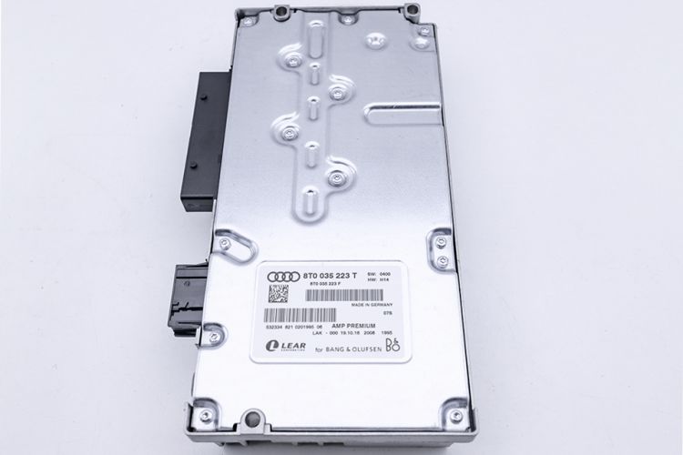 Amplificateur Audio Bang & Olufsen Pour Audi - Réf. 8T0035223T / 8T0035223F - Occasion Fonctionnel