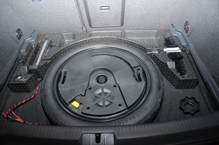 Dynaudio subwoofer golf orders 7